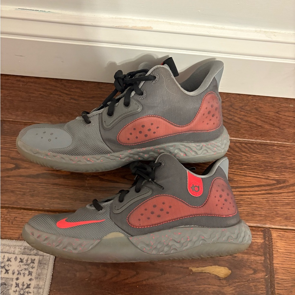Nike Kids Gray and Red basketball Shoes